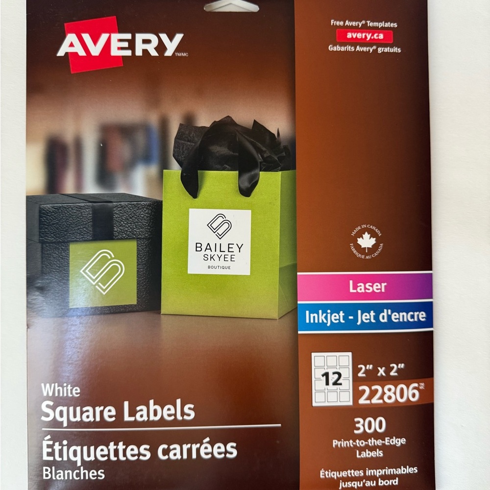 BNIB White Square Labels - Avery 22806